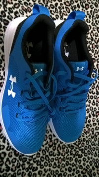 Brand new men Under Armour running shoes, size 11.