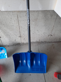 Like-New Large Snow Shovel - Was $38, Now $9 + Free Delivery