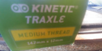 Kinetic Traxle Medium Thread 144mmx12mm