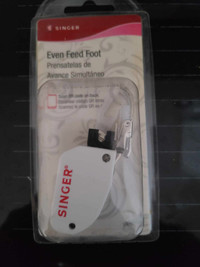 SINGER Even Feed Walking Presser Foot for Quilting or Thick Fabr