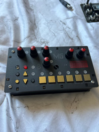 Microgranny synthesizer (Programable and portable)