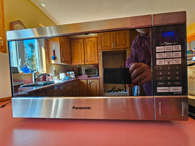 Panasonic Inverter 1200w Microwave dans Fours à micro-ondes et cuiseurs  à Bedford