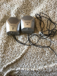 Selling 1 Panassonic Speaker Needs 4 AA Battery’s 