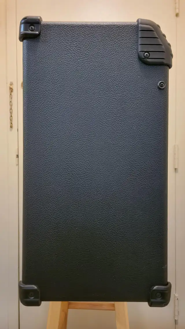 Guitar Amp Cabinet 2 x 12 in Amps & Pedals in City of Halifax - Image 4