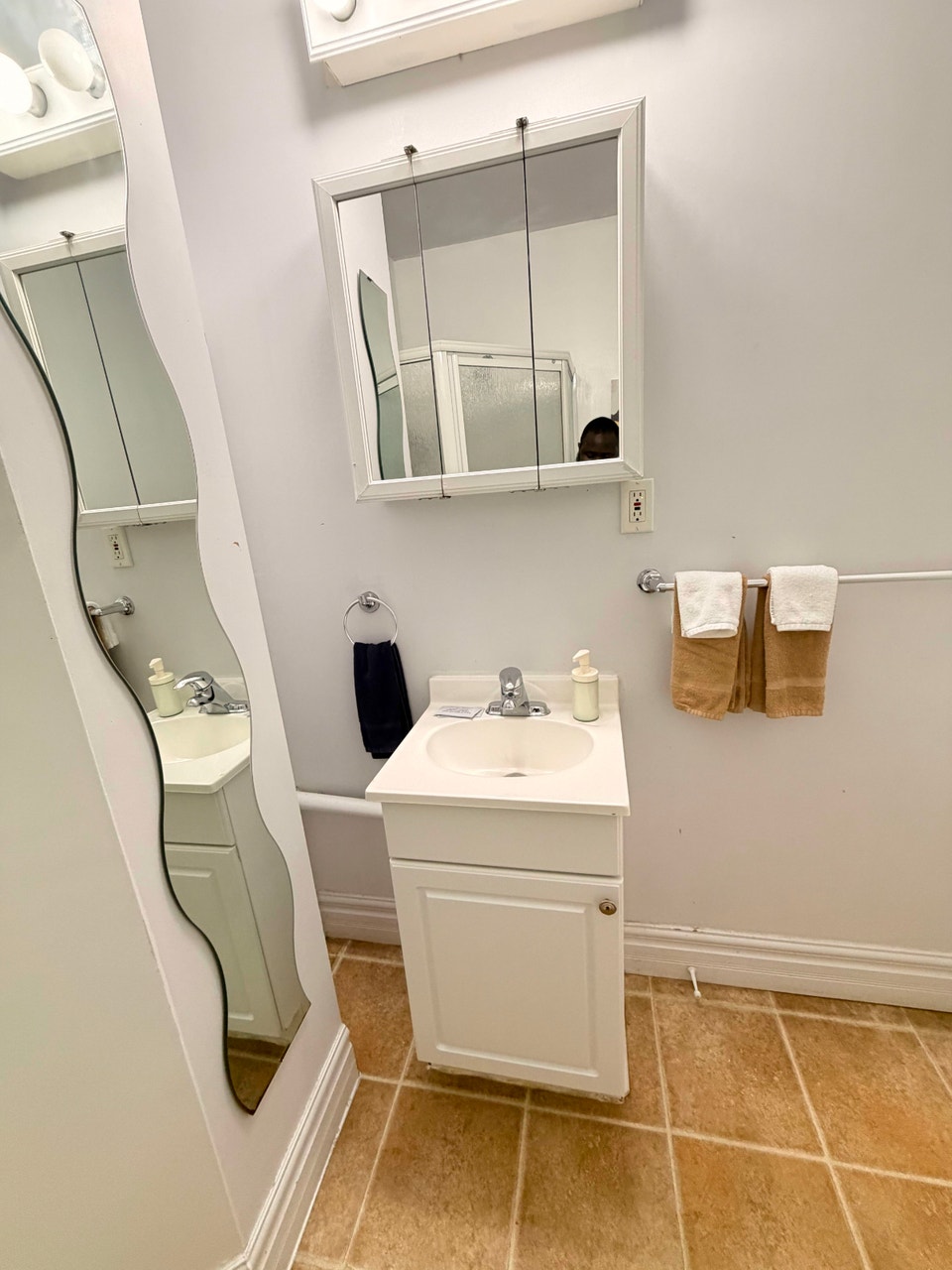 Fully Furnished 2 Bdrm – ALL INCLUSIVE – 2 mins to uOttawa 5
