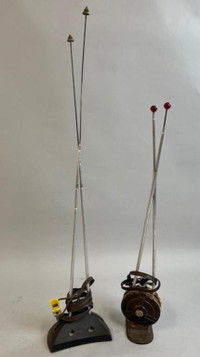 2 VINTAGE TV TELEVISION EARLY RABBIT EARS ANTENNA - EACH $29