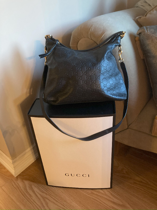 GUCCI - AUTHENTIC GG LEATHER HOBO BAG AND CHANEL SHOES in Women's - Bags & Wallets in Kitchener / Waterloo