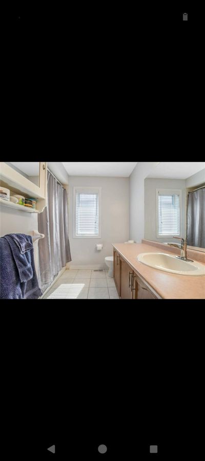 4 bedroom room for rent near by airport and sandalwood Brampton