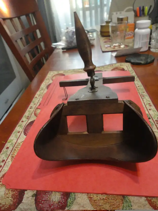 antique stéréographe /stéréoscope, début 1900, avec 10 photos 3D in Arts & Collectibles in Laurentides - Image 6