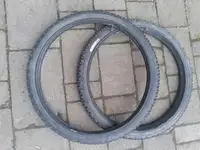 Paire de pneus vélo  Duro avec chambre à air