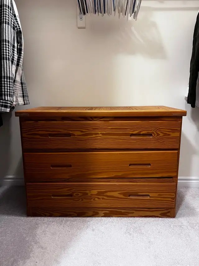 Wood 3-Drawer Dresser628543922992671211