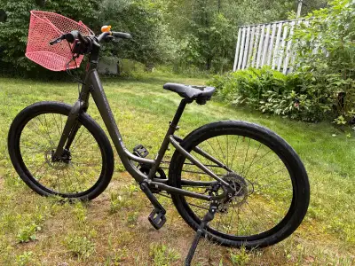 bike street/ trail hybrid , View more