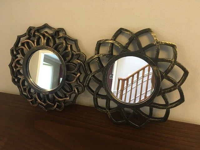 2 Piece Retro Classic Vintage Sunburst COPPERCRAFT WALL MIRRORS in Arts & Collectibles in Mississauga / Peel Region - Image 2