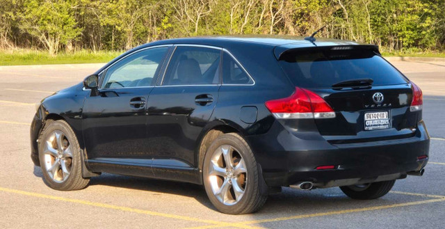 2010 Toyota Venza FOR SALE in Cars & Trucks in Oshawa / Durham Region - Image 2