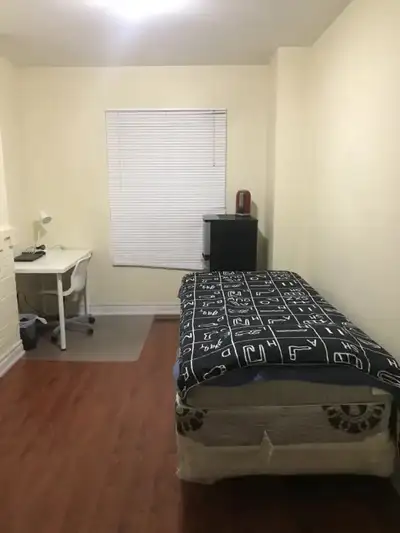 * Private Bathroom * Fully furnished * Utilities included * Wifi included * Close to stores * TTC ou...