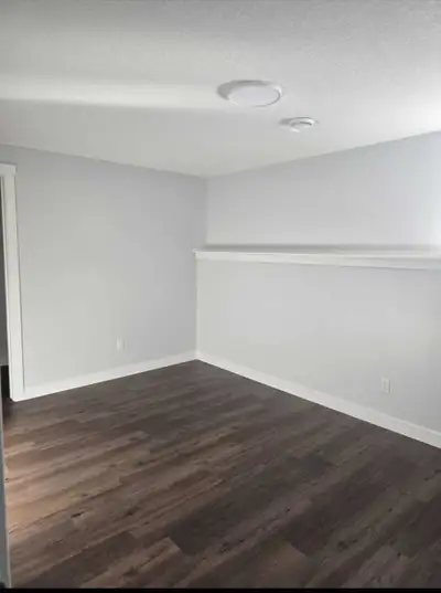 I have beautiful 3bedroom house main floor for rent in Martindale NE, available in August 1st, very...