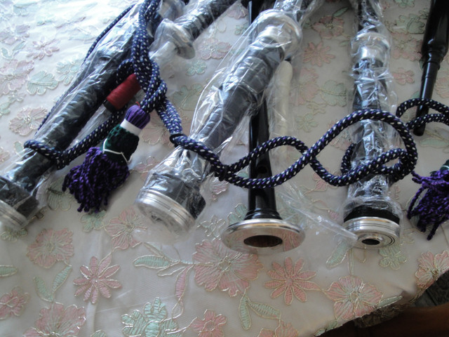 HIGHLAND ROSEWOOD BAGPIPES PROFESSIONAL FULL SET BRAND NEW $320 in Woodwind in Mississauga / Peel Region - Image 2