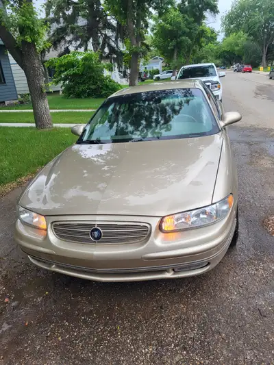 Clean and reliable 2004 Buick Regal LS with exceptionally low mileage for the year - only 102,200 km...