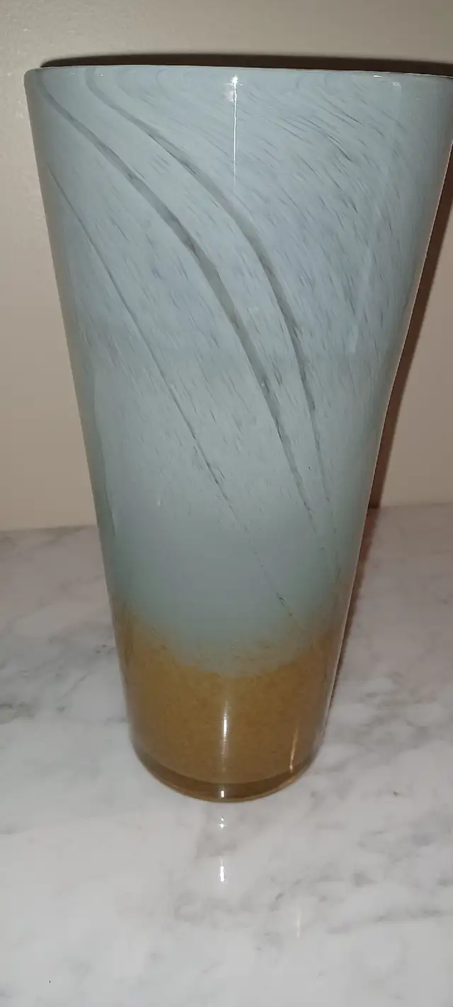 Tall Hand Blown Glass Art Vase 12"H x 6" Very and Unique Poland in Arts & Collectibles in Calgary - Image 3