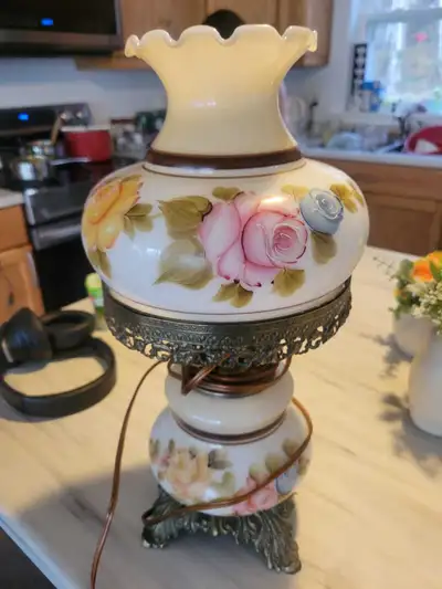 Vintage GWTW Electric Hurricane Lamp – Hand-Painted Floral Globe, View more