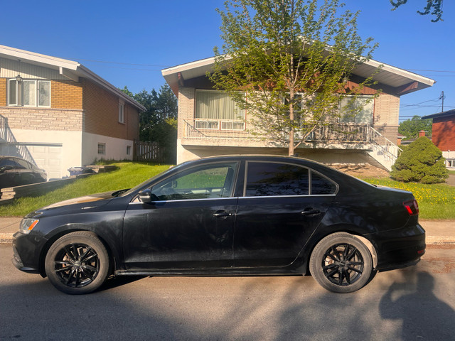 volkswagen jetta 2016 dans Autos et camions  à Laval/Rive Nord - Image 2
