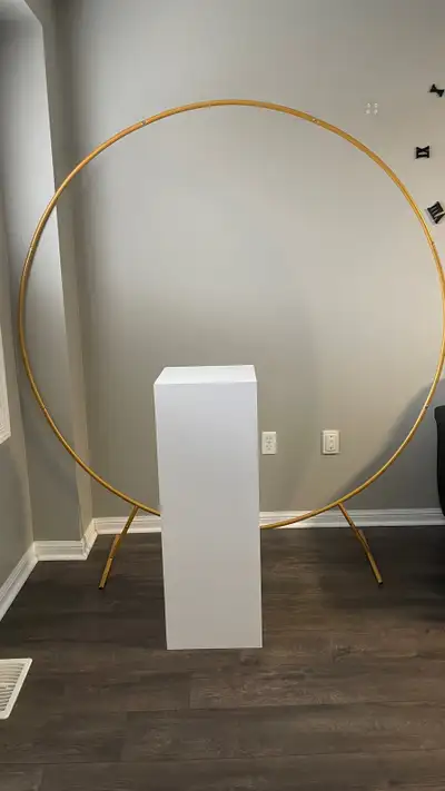Gold metal round arch and for rent, View more