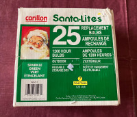 Vintage Box of 25 Carillon Sparkle Green Santa Lites Bulbs