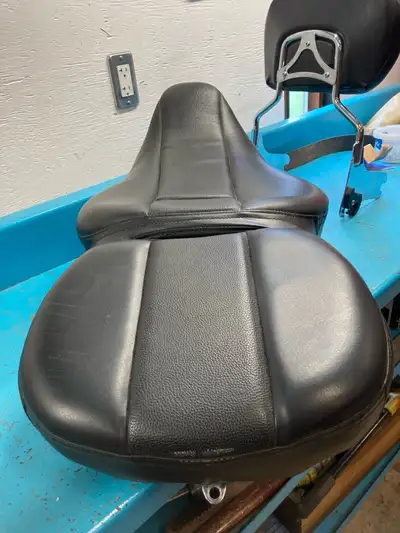 I have a factory Harley seat From a 2008 Road King Classic. Seat is like new condition was taken off...