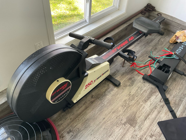 Rowing machine in Exercise Equipment in Barrie