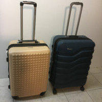 2  Med Wheel Spinner Hardside Expandable Luggage Suitcase 57 ea