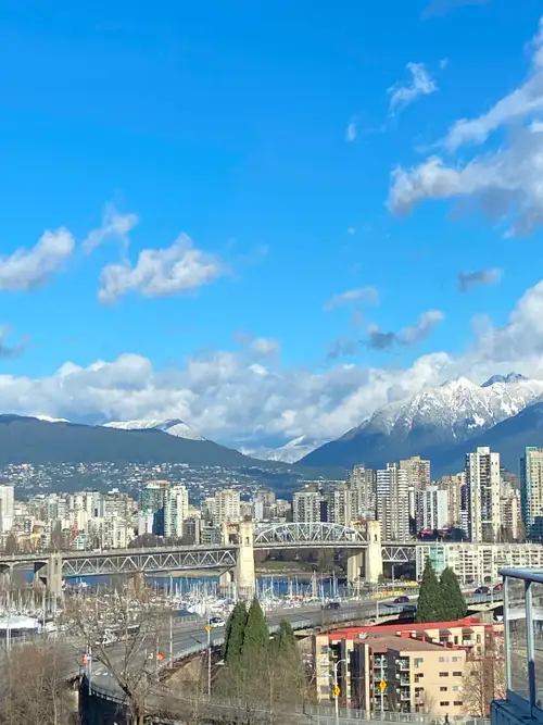 AMAZING Penthouse - 1458 sq ft total NW Mountain Water & City Wrap around 180 deg unobstructed views...