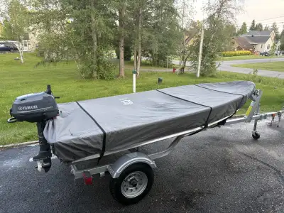 Chaloupe 12 pieds SMOKERCRAFT, remorque REMEQ et moteur YAMAHA F 6SMHA 4 temps.
