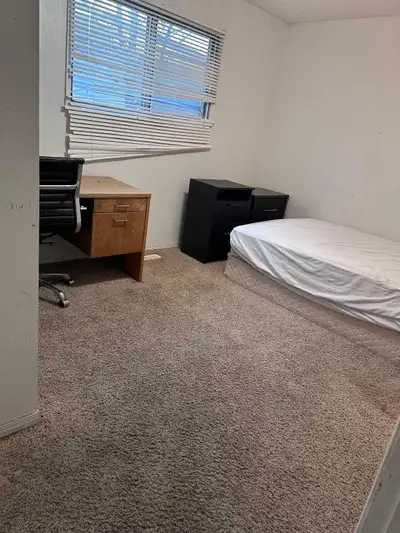 room close to Markaz mosque