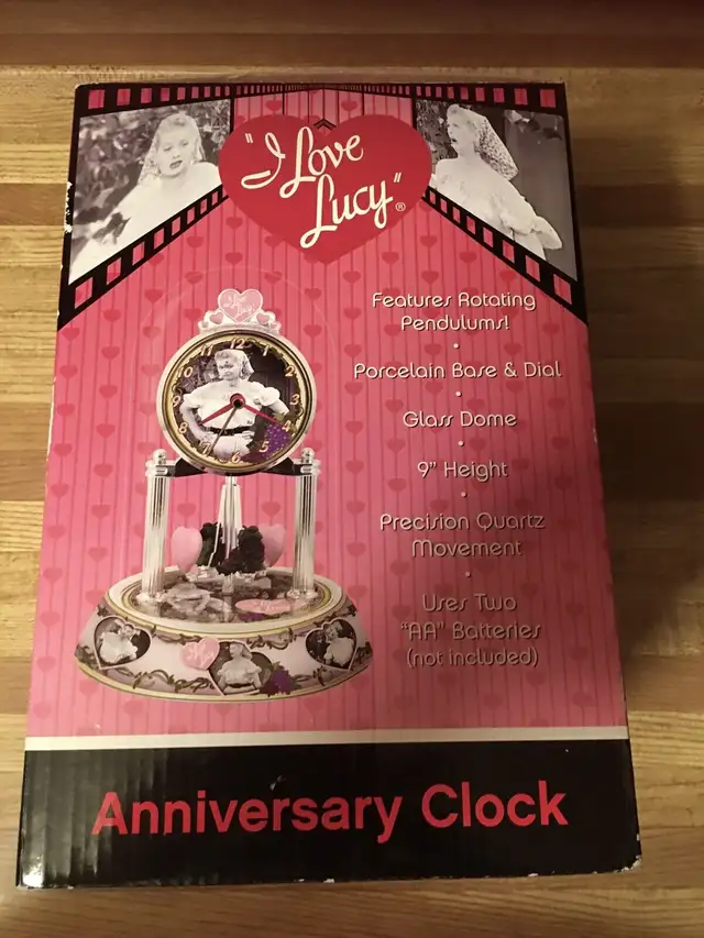 PENDULUM CLOCK-I LOVE LUCY-COLLECTABLE-NEW in Home Décor & Accents in City of Toronto - Image 6
