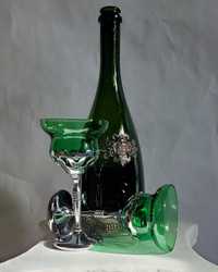 Vintage Emerald Green Glass by FARBERWARE FARBER BROS Glasses