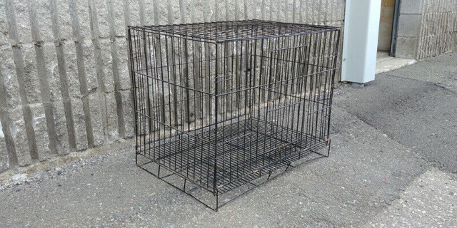 Cage en Metal pour petit chien dans Accessoires  à Longueuil/Rive Sud - Image 3