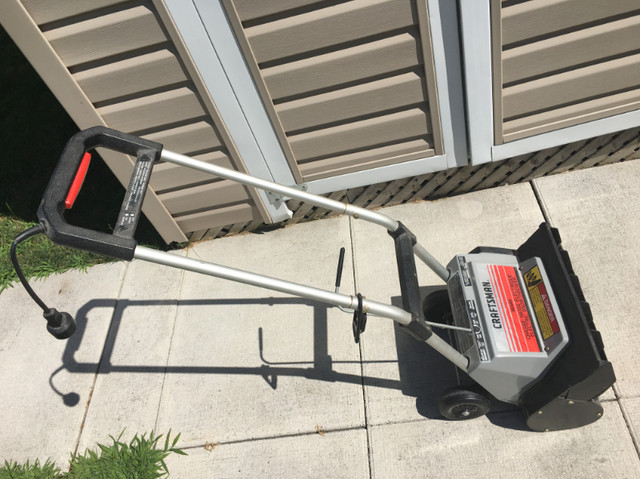 Sears Craftsman Electric Snowthrower in Snowblowers in St. Catharines - Image 4