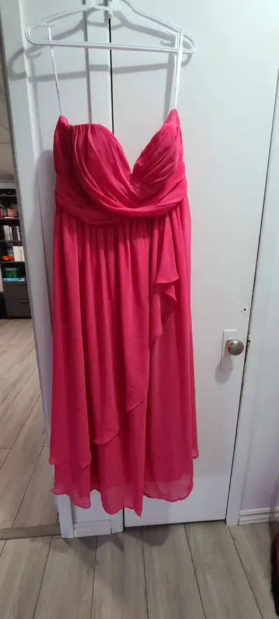 Robe de soirée, View more