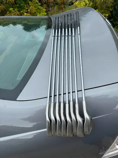 RH Maple Leaf golf clubs, View more
