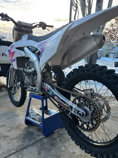 (Sale pending). Hi there, Well it’s time to depart with the Yamaha probably the best bike I’ve ever...