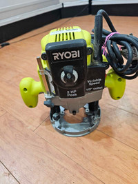 RYOBI ROUTER RE180PL1G