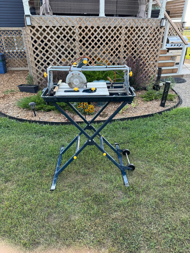 Master Craft wet tile saw in Power Tools in Saskatoon