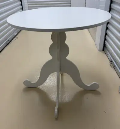 White Round Table - Round Hemnes 32 inch, View more