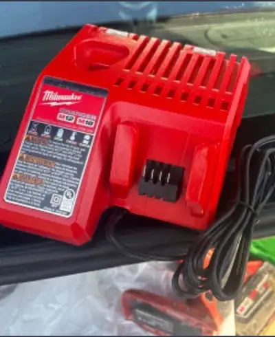 Milwaukee M12/M18 Charger, View more