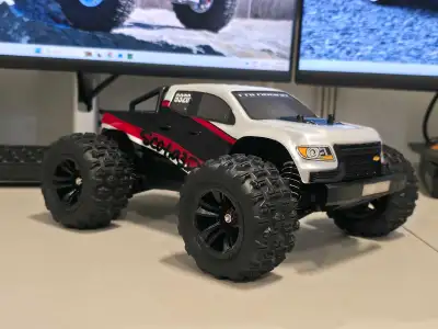 1/18 EAZYRC BRUSHLESS COLORADO , View more