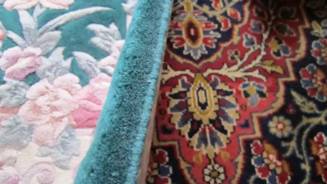 WONDERFUL 46“X 72“ HANDMADE FLOWER MOTIF WOOL RUG in Rugs, Carpets & Runners in Ottawa - Image 10