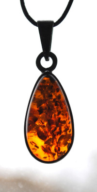 AMBER PENDANT