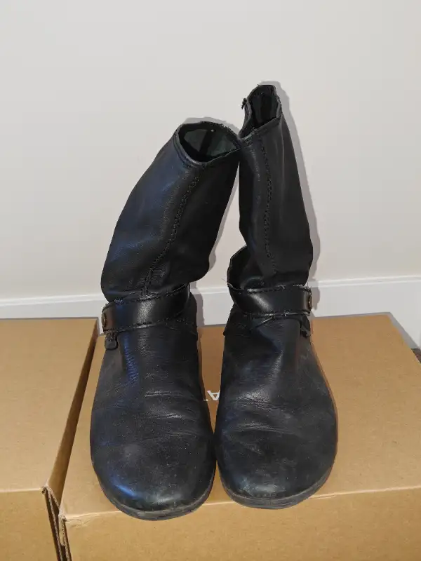 Nine West Women Leather Boots - Black - Size US 8.5 M in Women's - Shoes in Calgary - Image 7