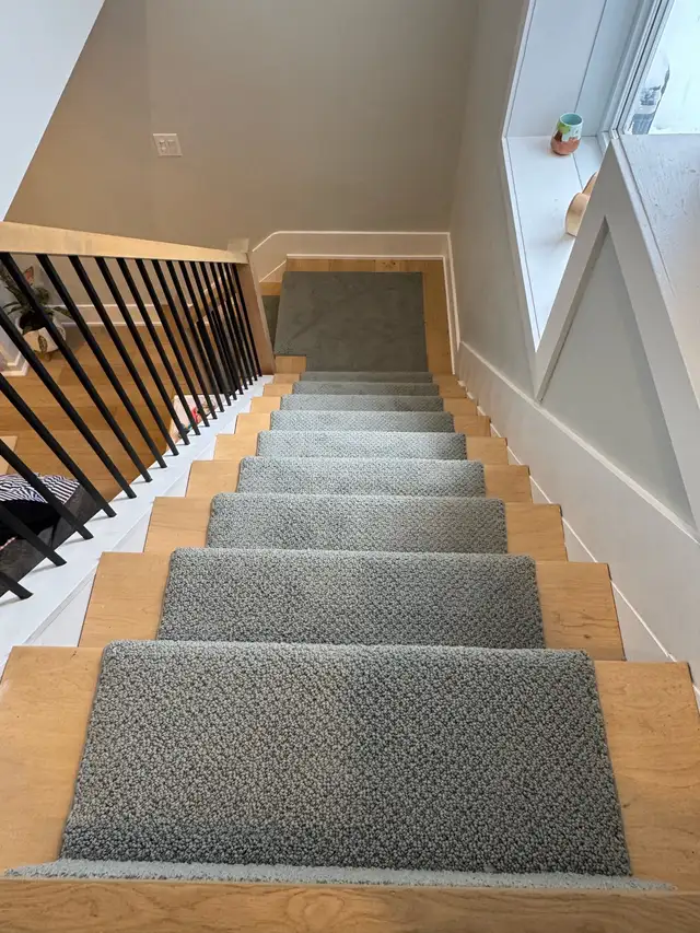 Stairs carpet installation and Staircase runners installation  in Rugs, Carpets & Runners in Ottawa - Image 4