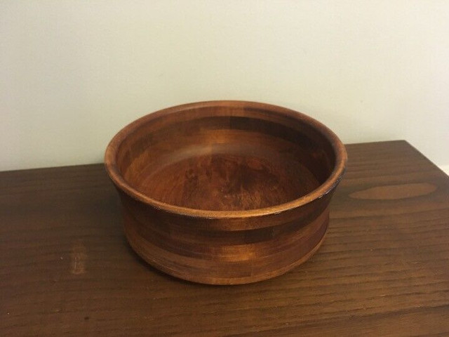 Vintage Large Single BARIBOCRAFT WOODEN BOWL Hand Made in Arts & Collectibles in Mississauga / Peel Region - Image 2